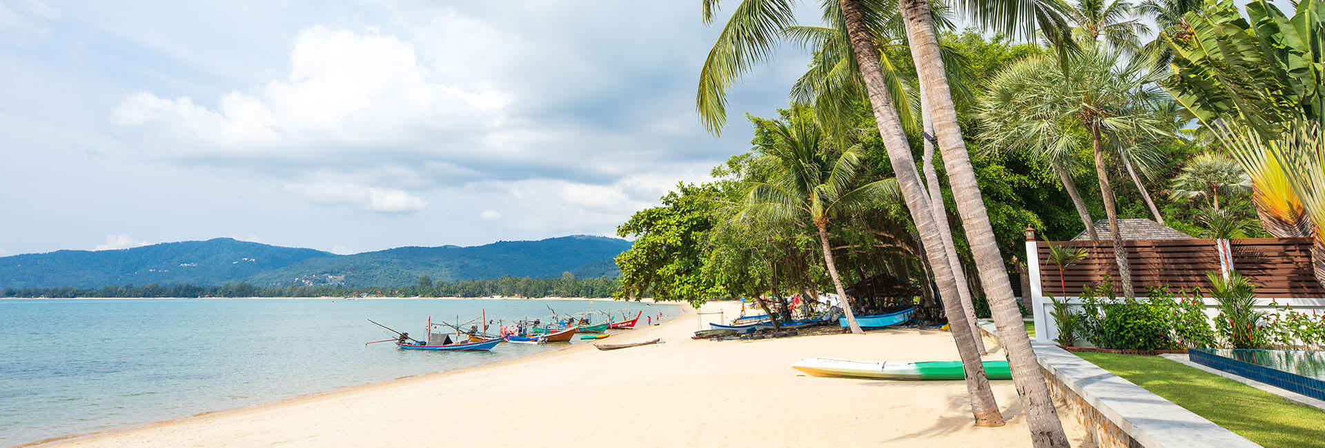 Tawantok Beach Villas - The beach in front of villa